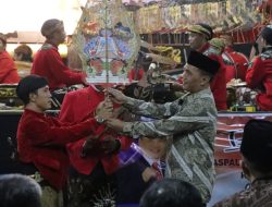 Ketua DPRD Jawa Tengah Gelar 45 Dalang Pentas di Rumah